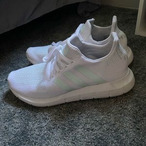 Adidas Swift Run